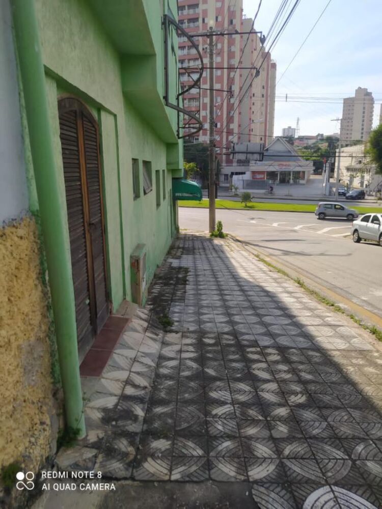 Casa à venda com 3 quartos, 350m² - Foto 1