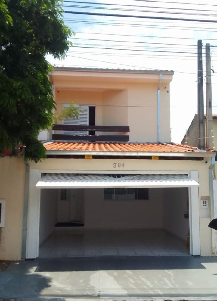 Casa, 3 quartos, 206 m² - Foto 1