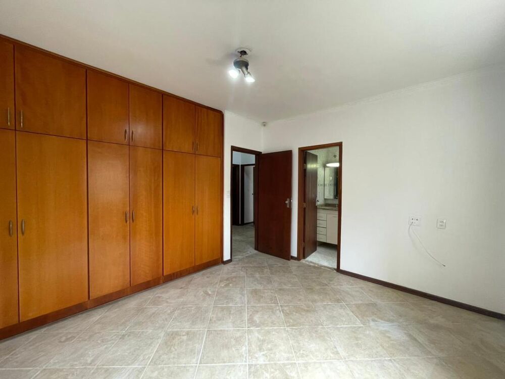 Casa, 4 quartos, 375 m² - Foto 3