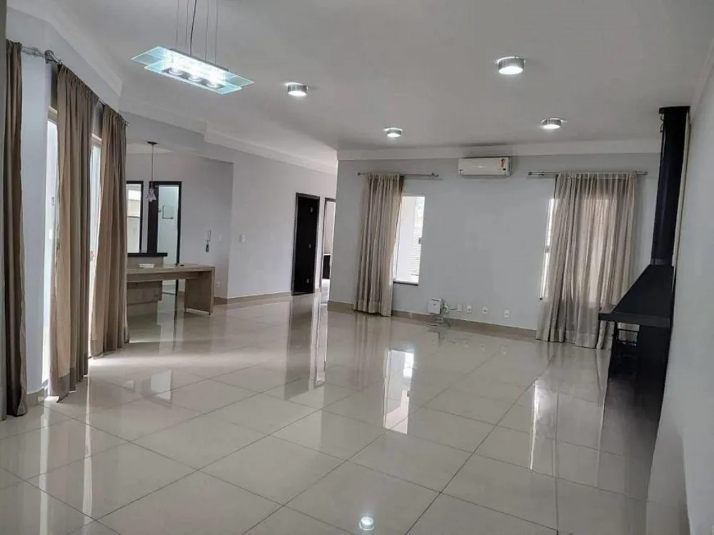 Casa, 3 quartos, 242 m² - Foto 7