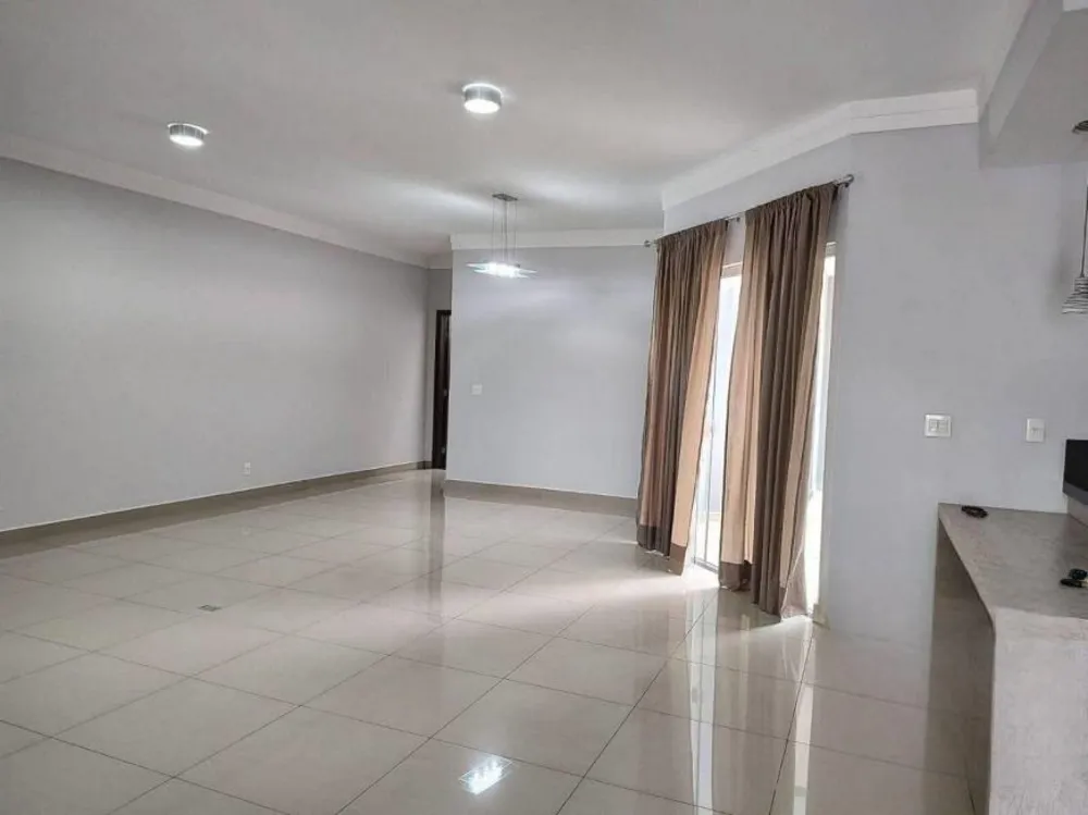 Casa, 3 quartos, 242 m² - Foto 6