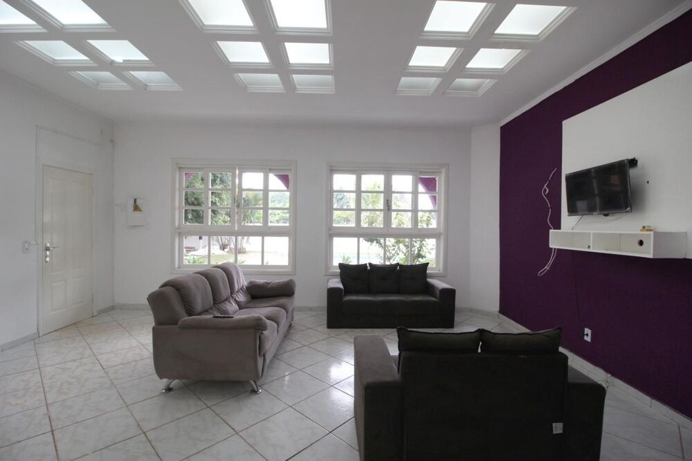 Casa à venda com 7 quartos, 220m² - Foto 7