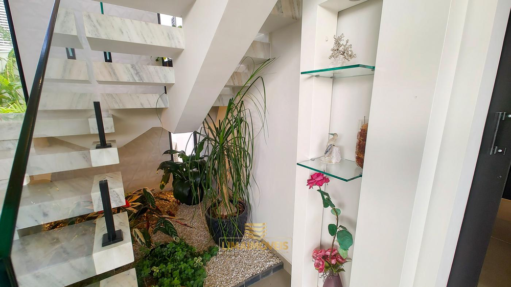 Casa, 3 quartos, 407 m² - Foto 1