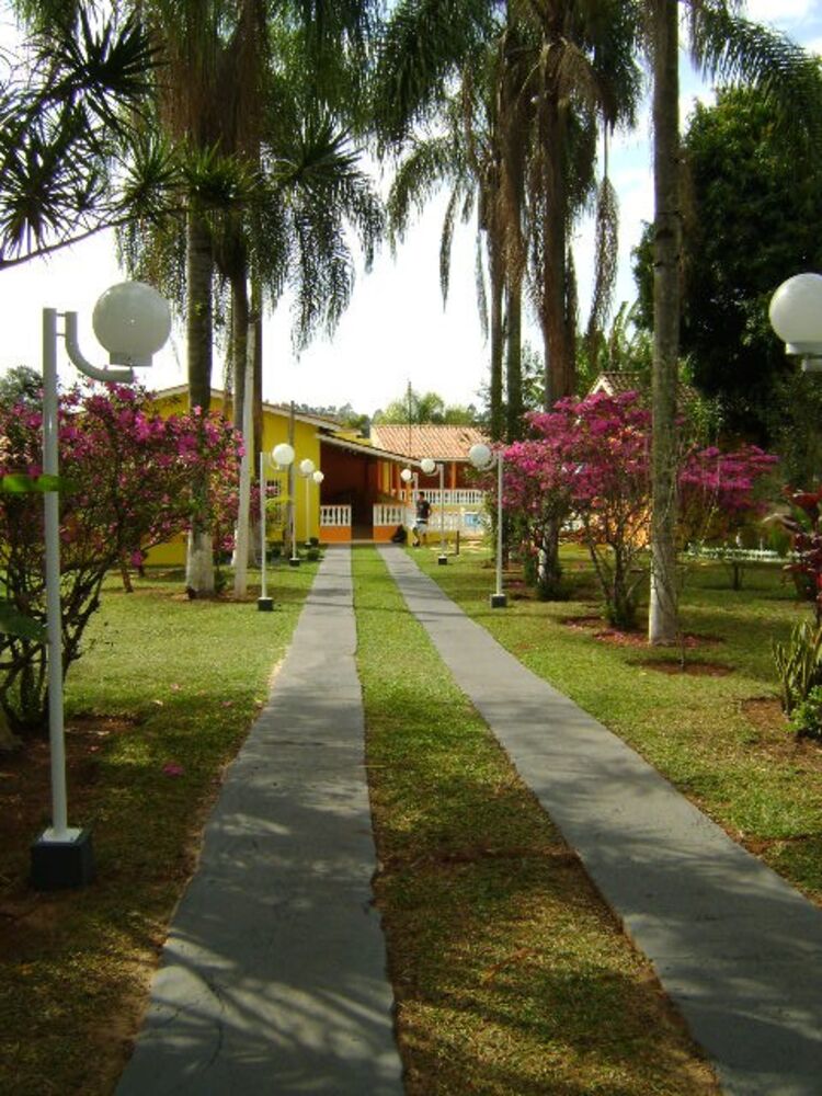 Chácara à venda com 3 quartos, 2250m² - Foto 1