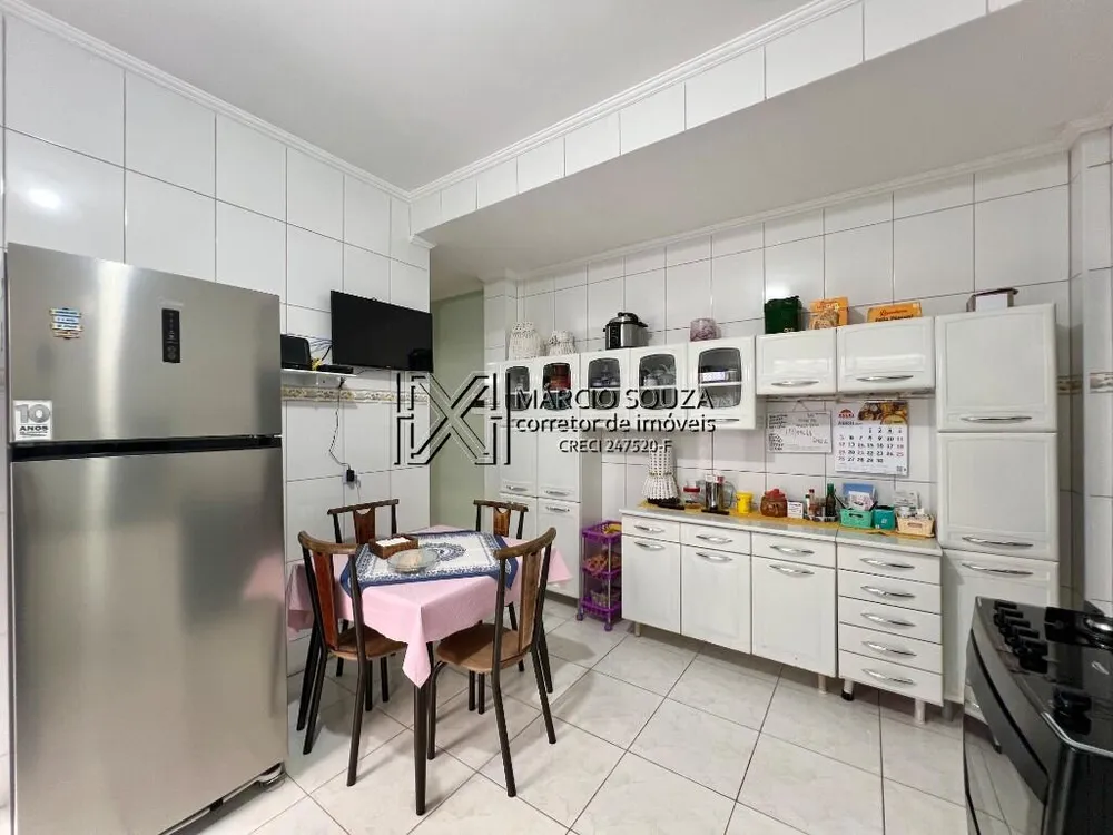 Casa, 4 quartos, 189 m² - Foto 1