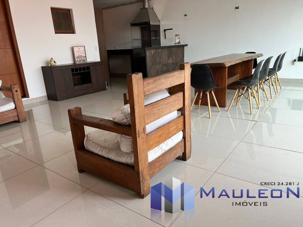 Sobrado, 3 quartos, 196 m² - Foto 1