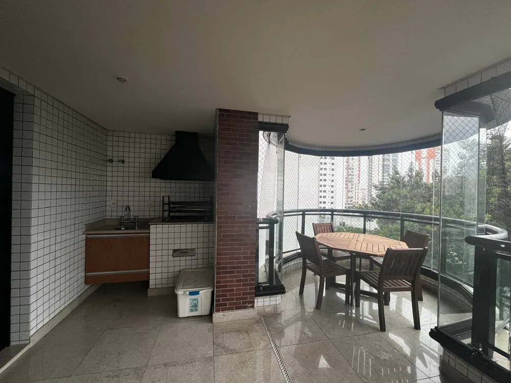 Apartamento, 3 quartos, 186 m² - Foto 2