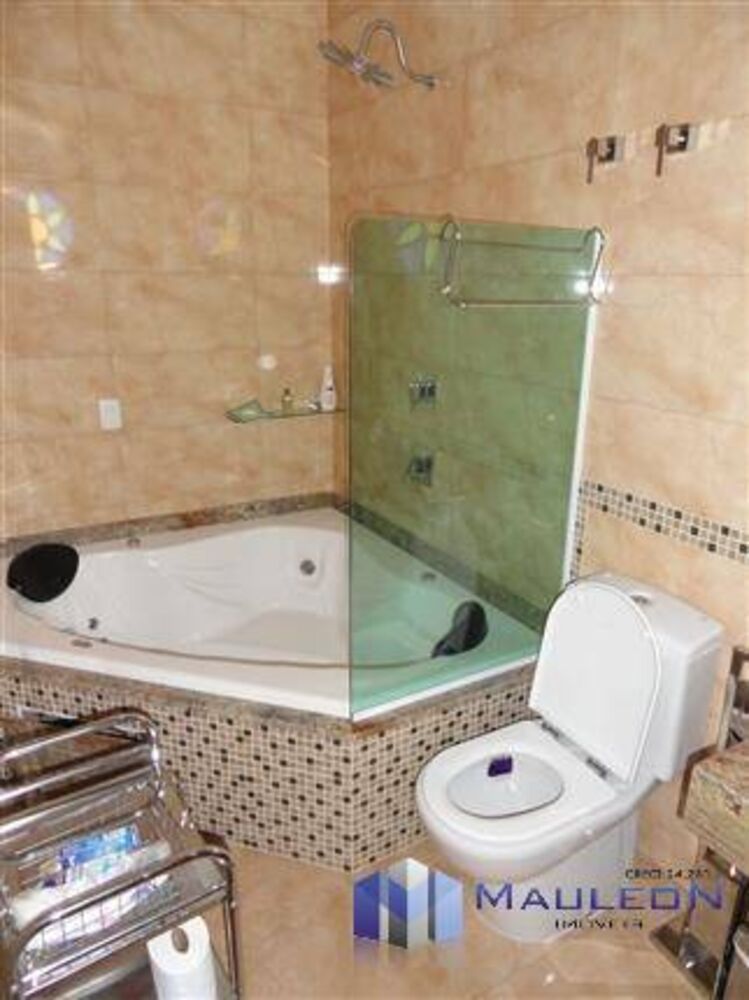 Sobrado, 4 quartos, 410 m² - Foto 1