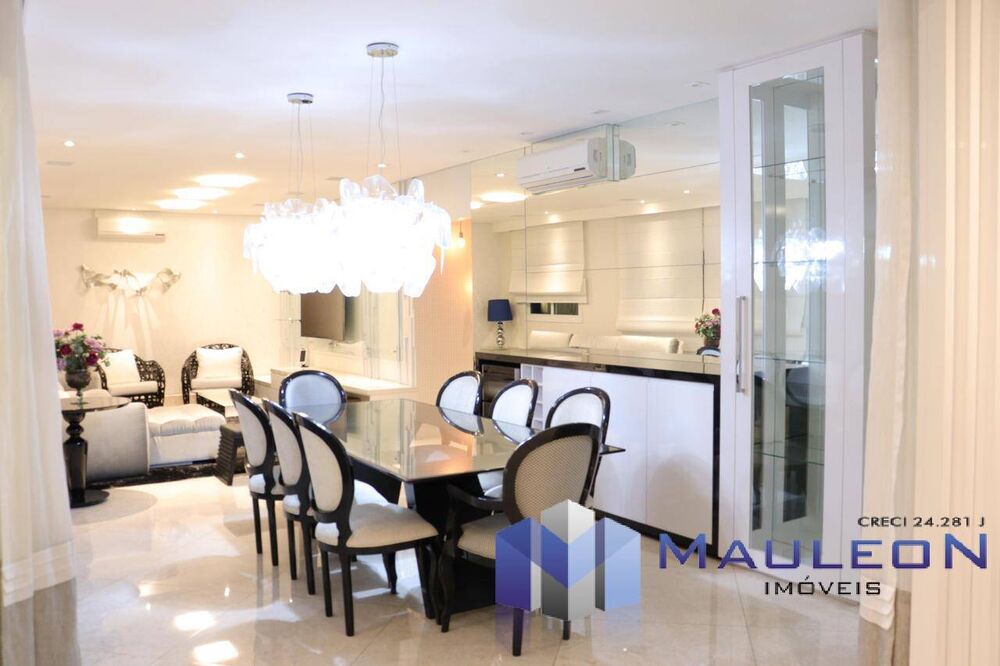 Apartamento, 3 quartos, 218 m² - Foto 1