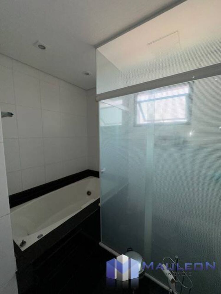 Apartamento à venda com 3 quartos, 186m² - Foto 31