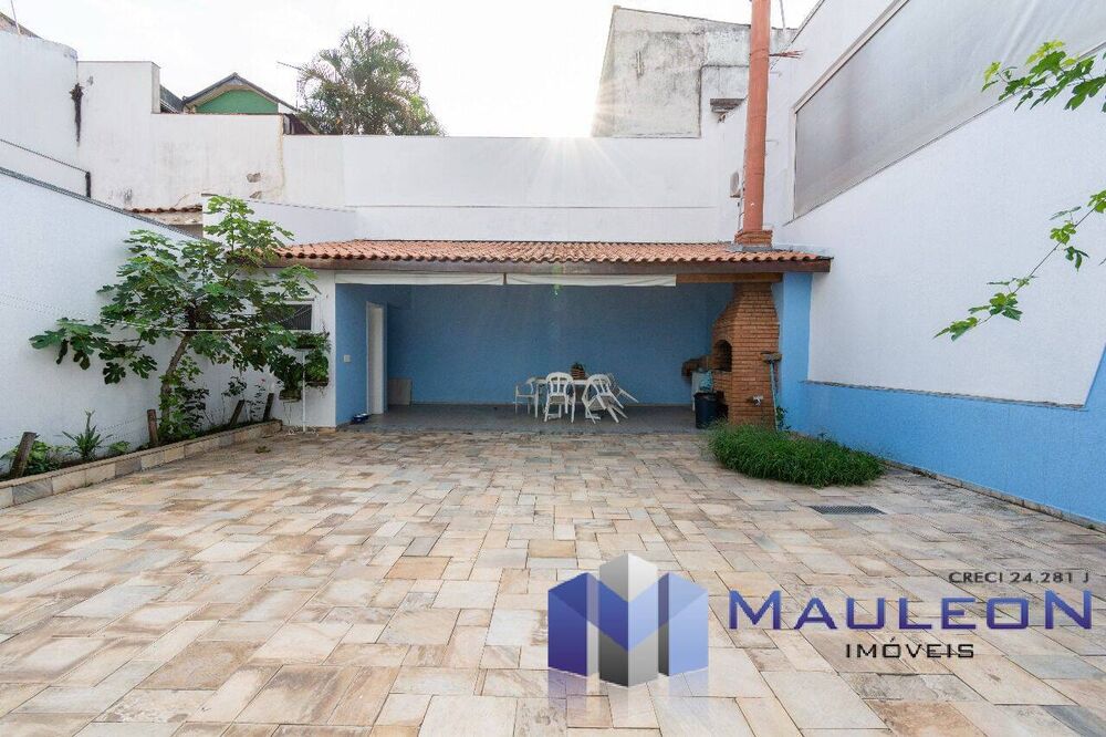 Sobrado à venda com 3 quartos, 267m² - Foto 1