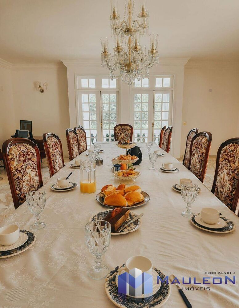 Casa à venda com 10 quartos, 1200m² - Foto 3