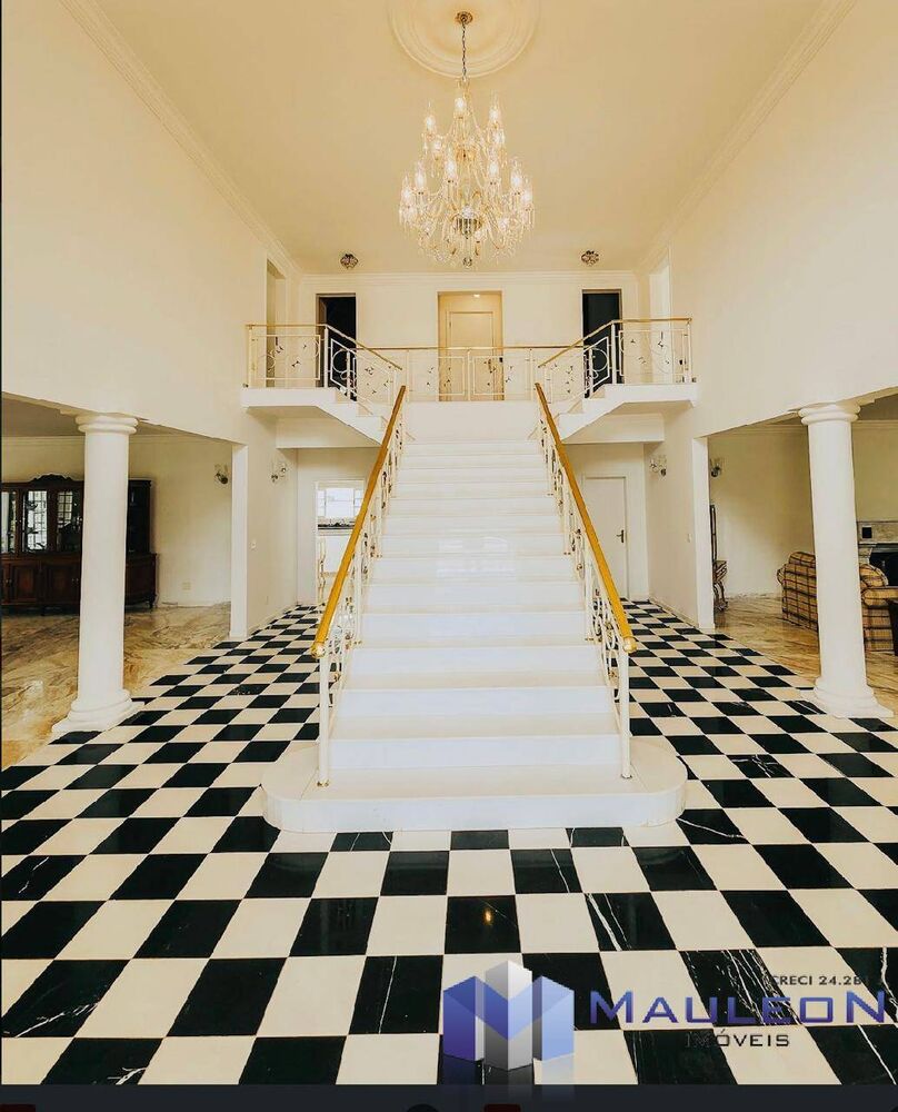 Casa à venda com 10 quartos, 1200m² - Foto 1