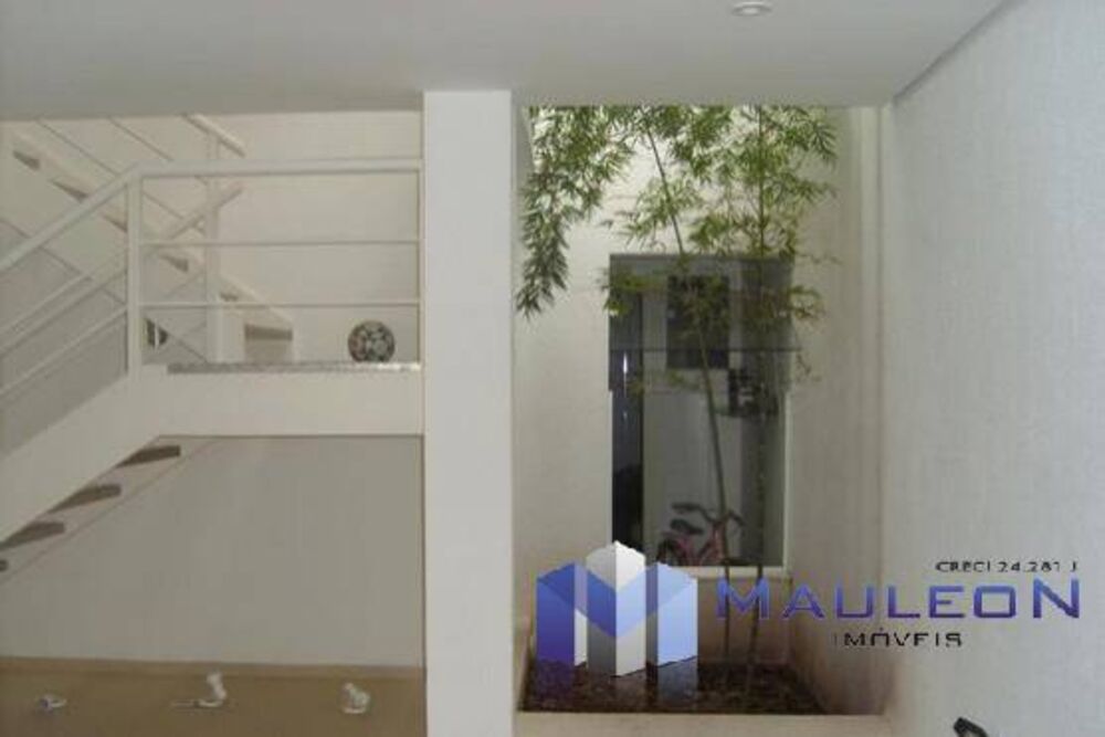 Sobrado, 4 quartos, 330 m² - Foto 1