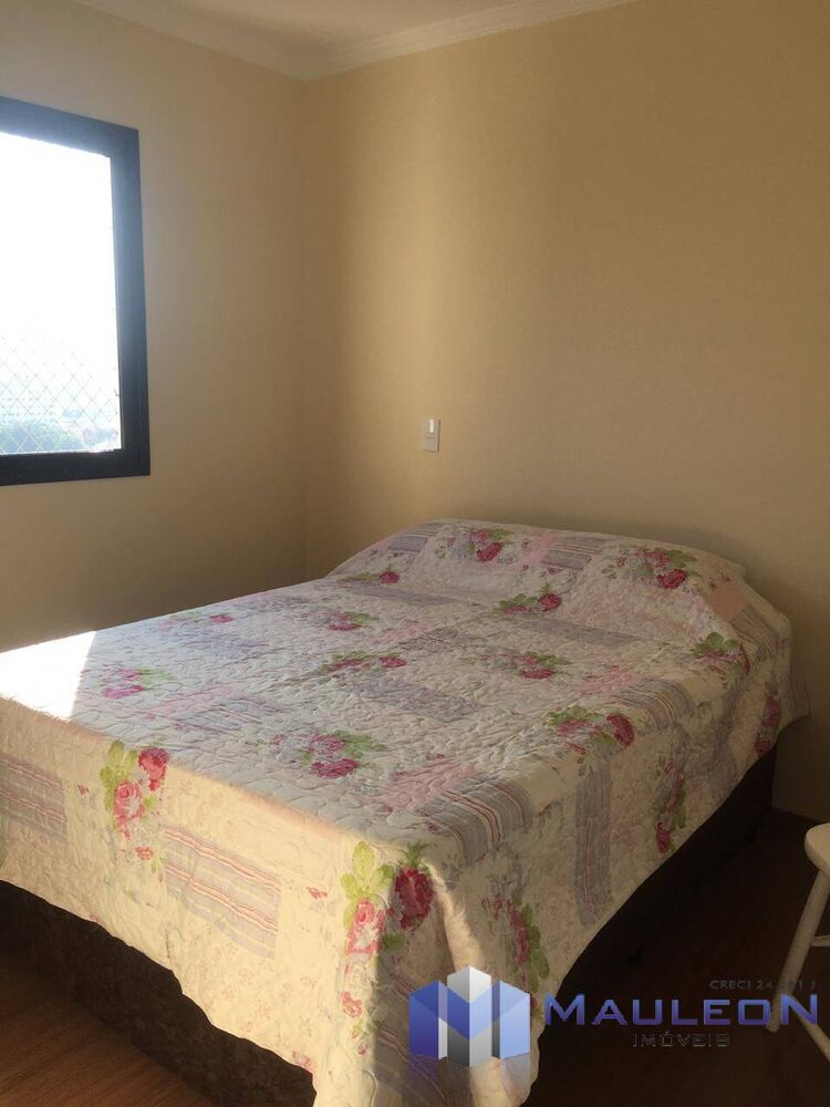 Apartamento à venda com 2 quartos, 62m² - Foto 4