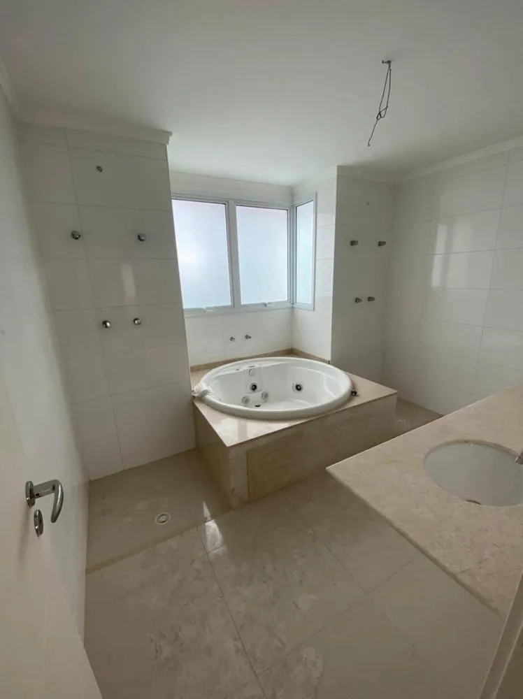 Apartamento, 3 quartos, 244 m² - Foto 7