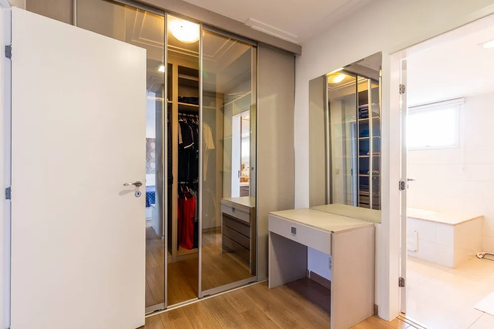 Apartamento, 3 quartos, 224 m² - Foto 1