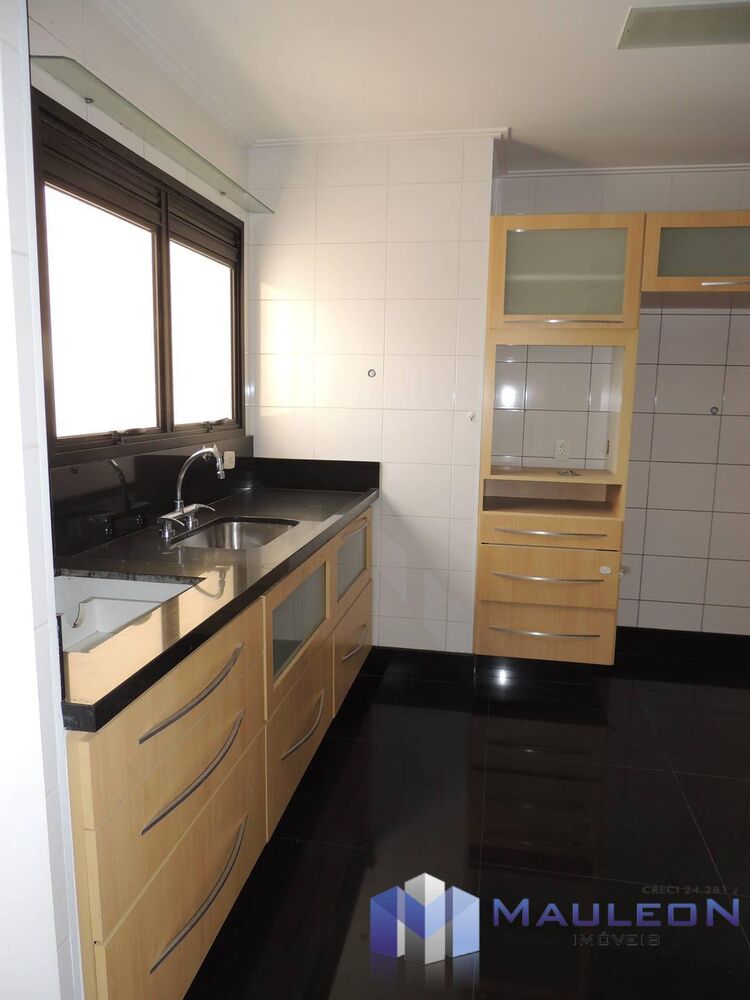 Apartamento, 3 quartos, 151 m² - Foto 1