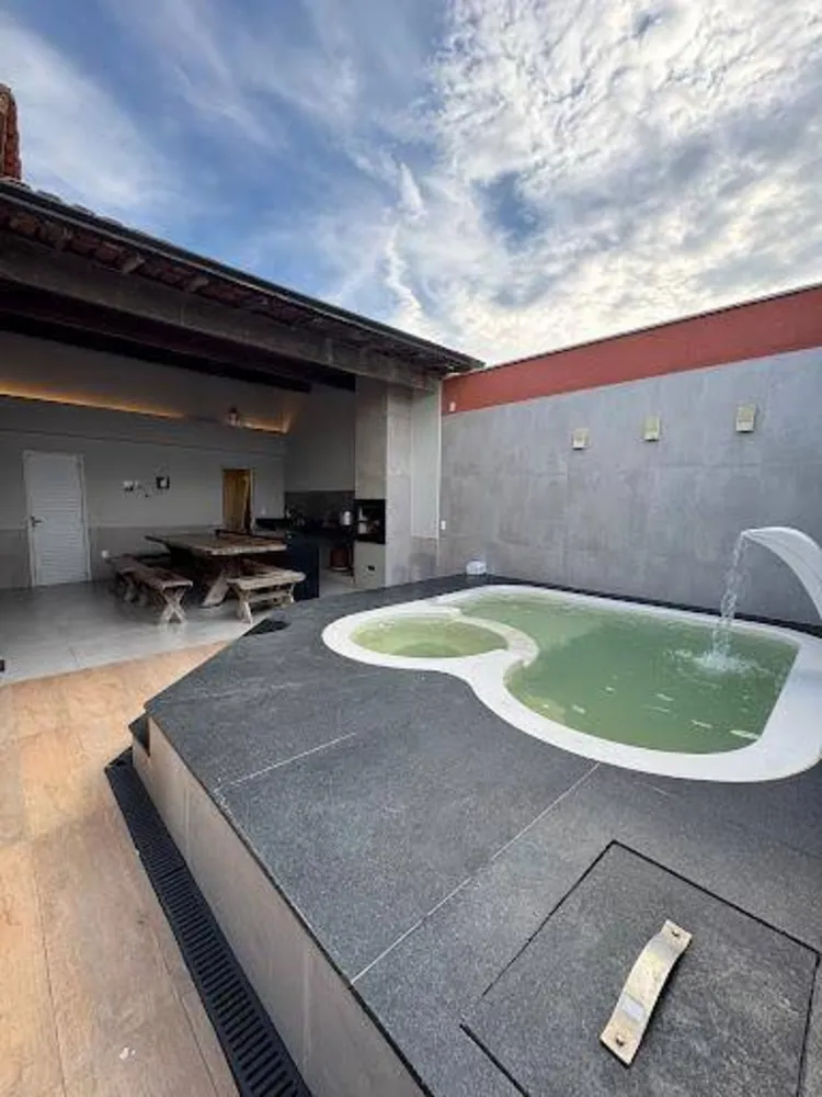 Casa, 3 quartos, 312 m² - Foto 2