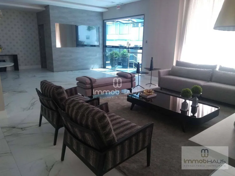 Apartamento, 3 quartos, 186 m² - Foto 2