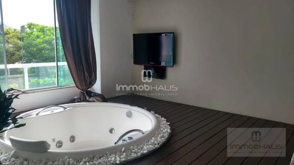 Apartamento, 3 quartos, 132 m² - Foto 4