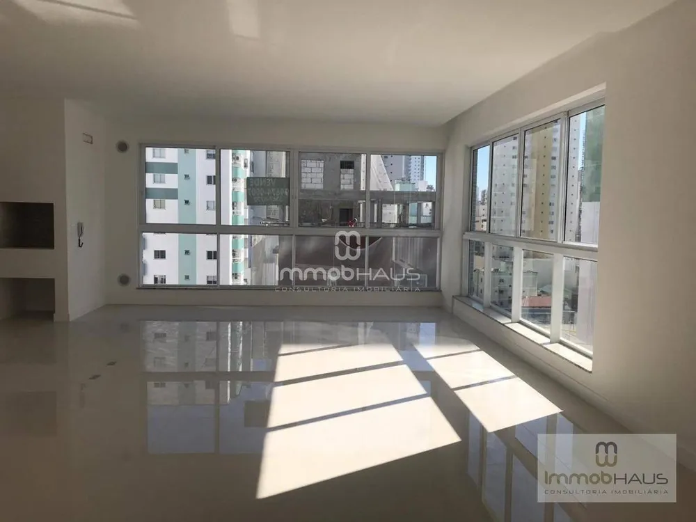 Apartamento, 3 quartos, 134 m² - Foto 1