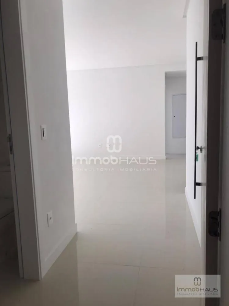 Apartamento, 3 quartos, 134 m² - Foto 3