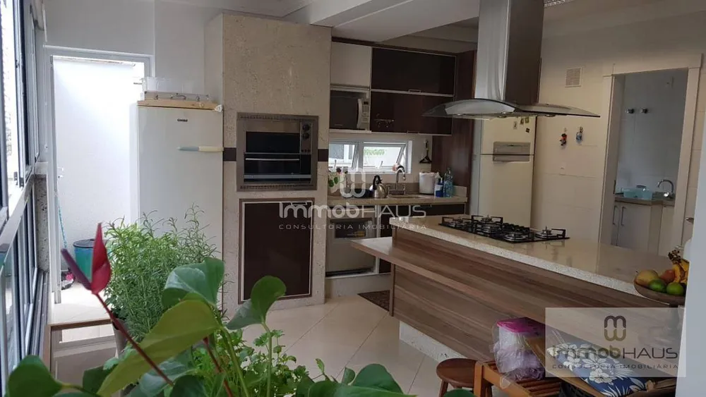 Apartamento, 3 quartos, 225 m² - Foto 3