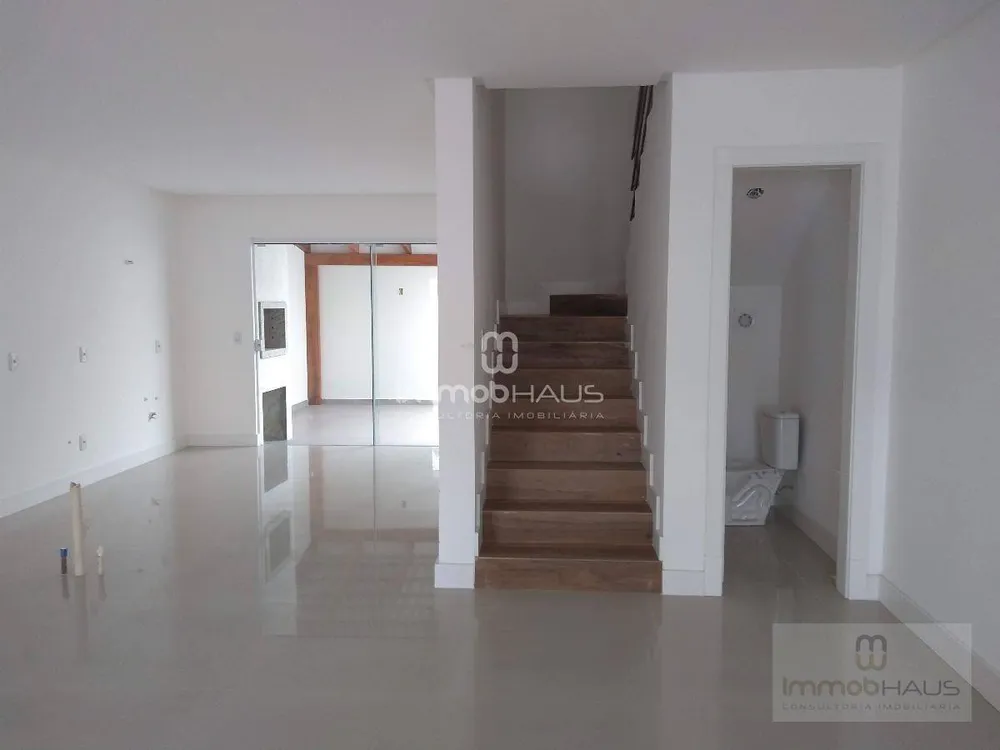 Sobrado, 3 quartos, 182 m² - Foto 1