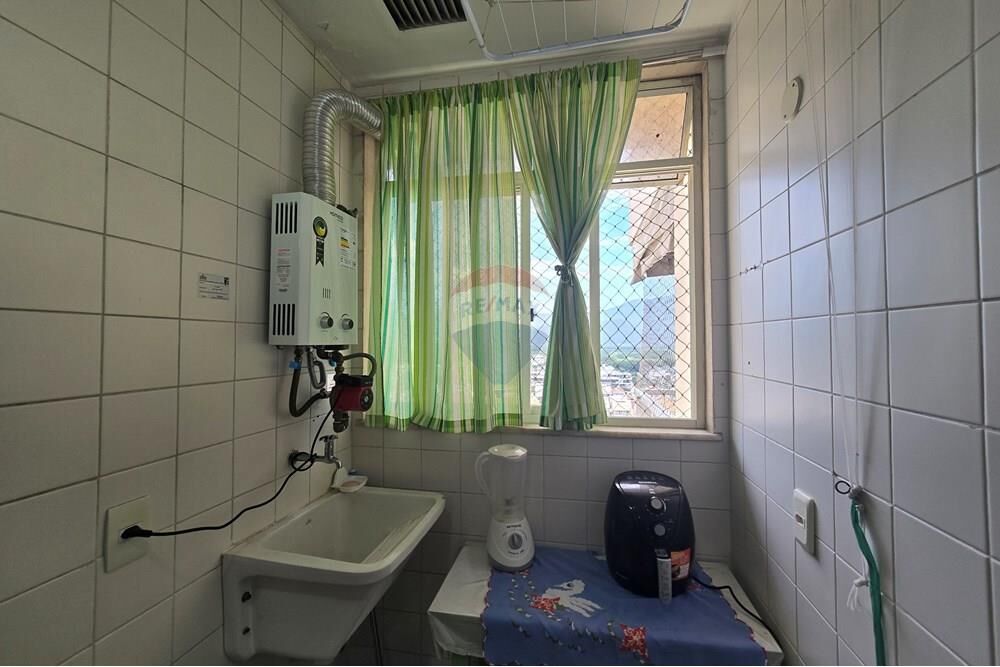 Apartamento à venda com 2 quartos, 62m² - Foto 4