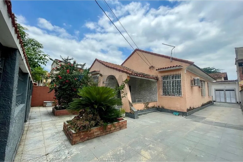 Casa, 5 quartos, 131 m² - Foto 2