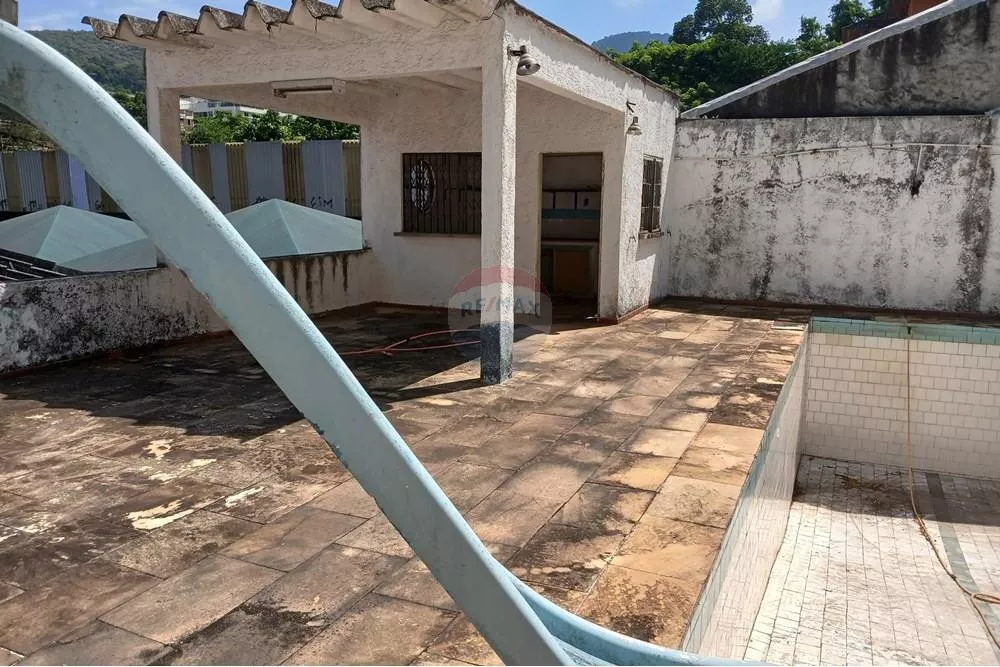 Casa, 4 quartos, 621 m² - Foto 35