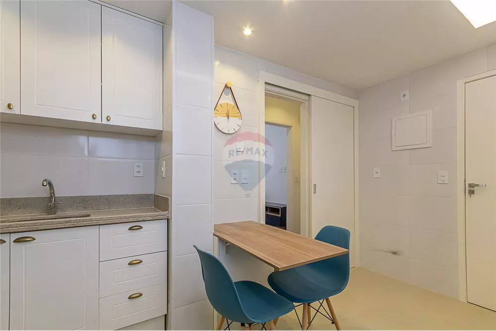 Apartamento à venda com 2 quartos, 80m² - Foto 4