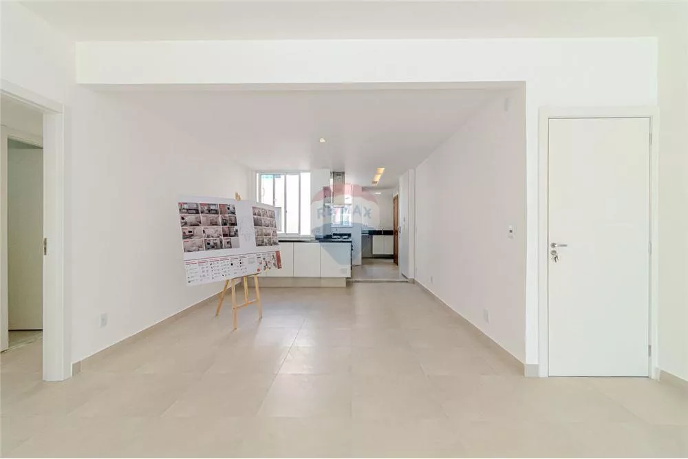 Apartamento à venda com 3 quartos, 133m² - Foto 3