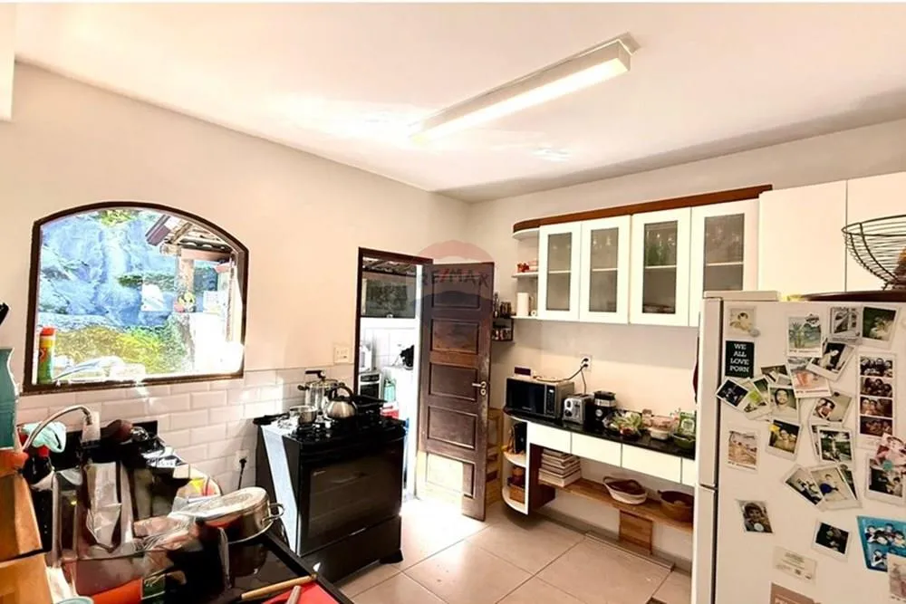 Casa, 3 quartos, 252 m² - Foto 16
