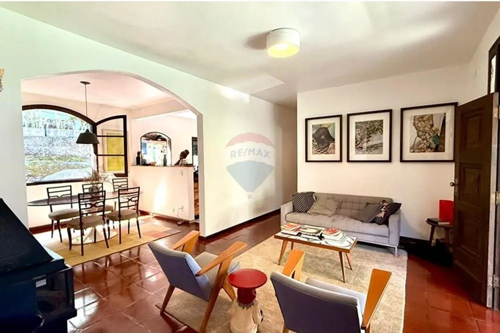 Casa, 3 quartos, 252 m² - Foto 2