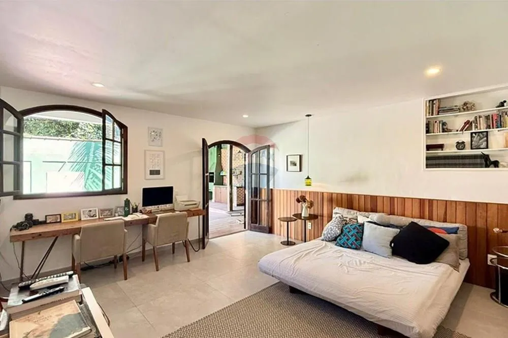 Casa, 3 quartos, 252 m² - Foto 4
