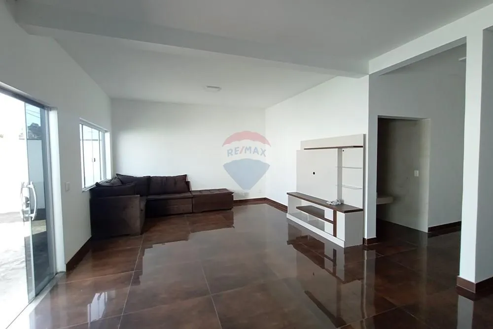 Casa, 3 quartos, 312 m² - Foto 1