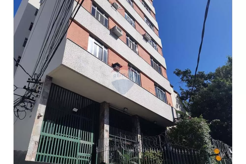 Apartamento à venda com 3 quartos, 72m² - Foto 1