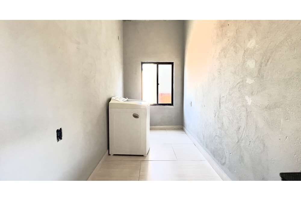 Apartamento à venda com 3 quartos, 225m² - Foto 2