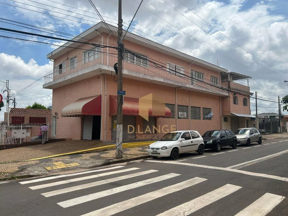 Sobrado à venda com 3 quartos, 369m² - Foto 1