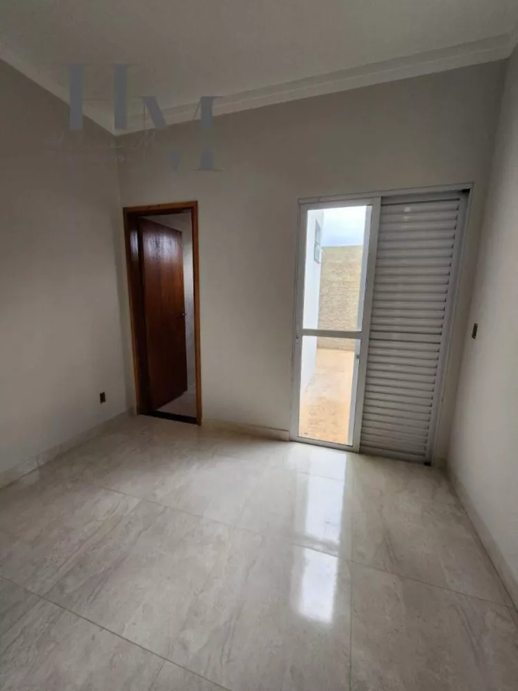 Casa à venda com 3 quartos, 154m² - Foto 2