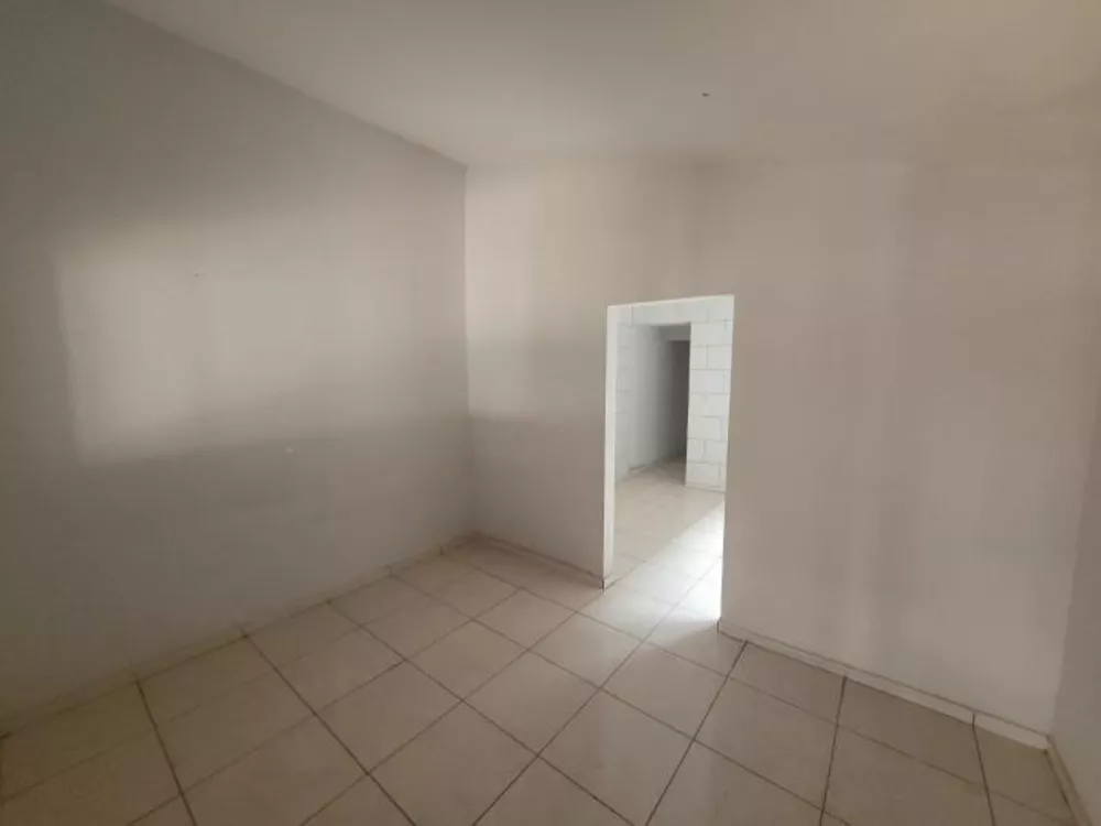 Casa à venda com 3 quartos, 125m² - Foto 3