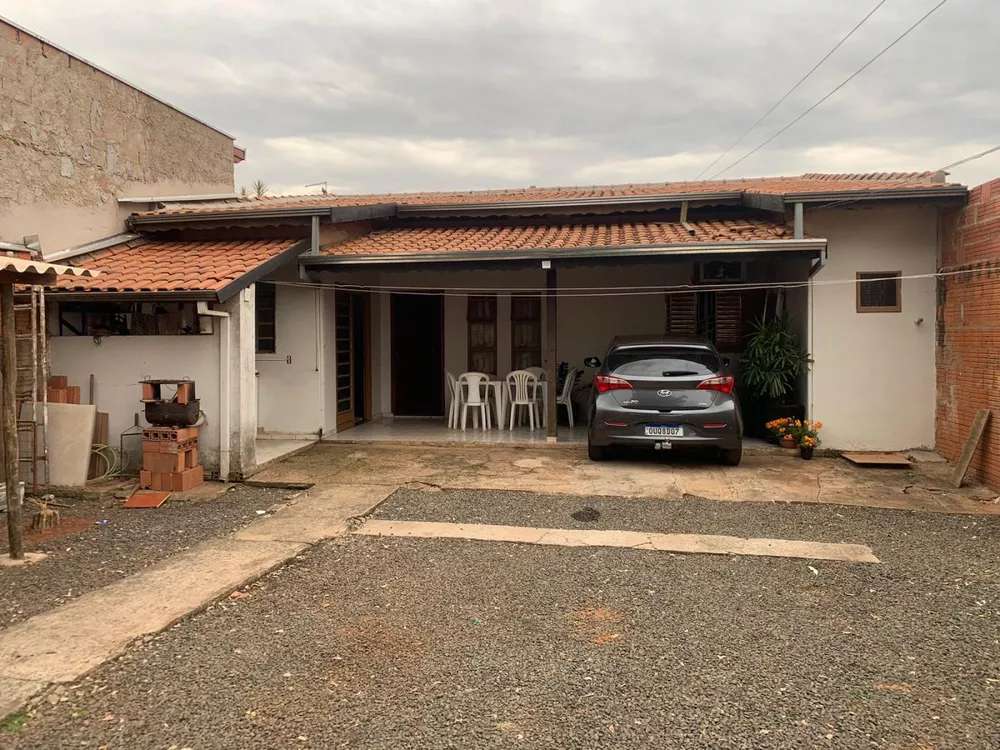 Casa à venda com 1 quarto, 250m² - Foto 1