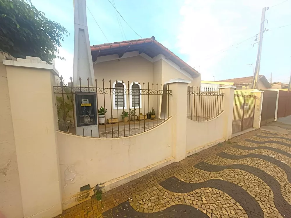 Casa à venda com 3 quartos, 300m² - Foto 2