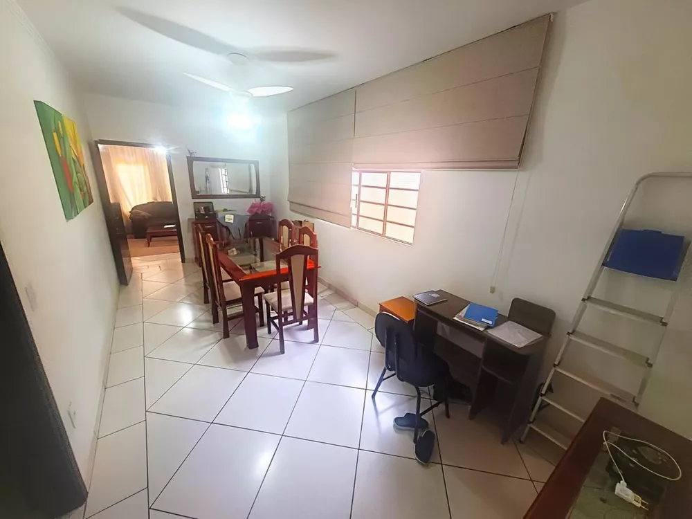 Casa à venda com 3 quartos, 300m² - Foto 5