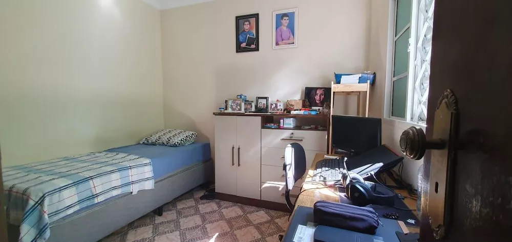 Casa à venda com 3 quartos, 300m² - Foto 3