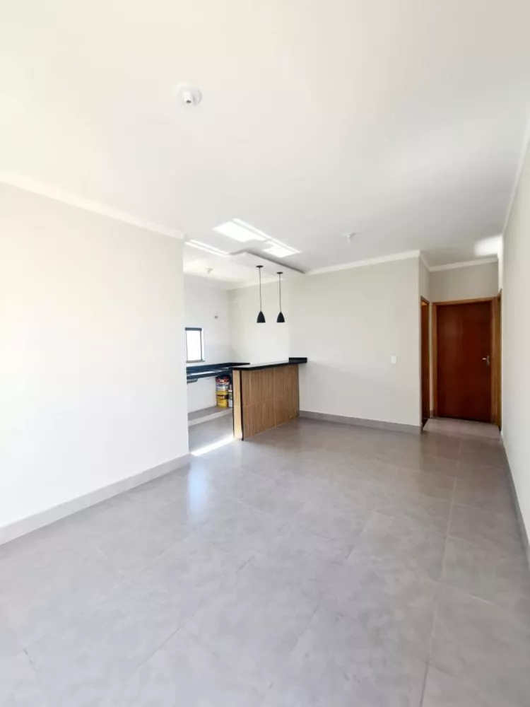 Casa à venda com 2 quartos, 150m² - Foto 3