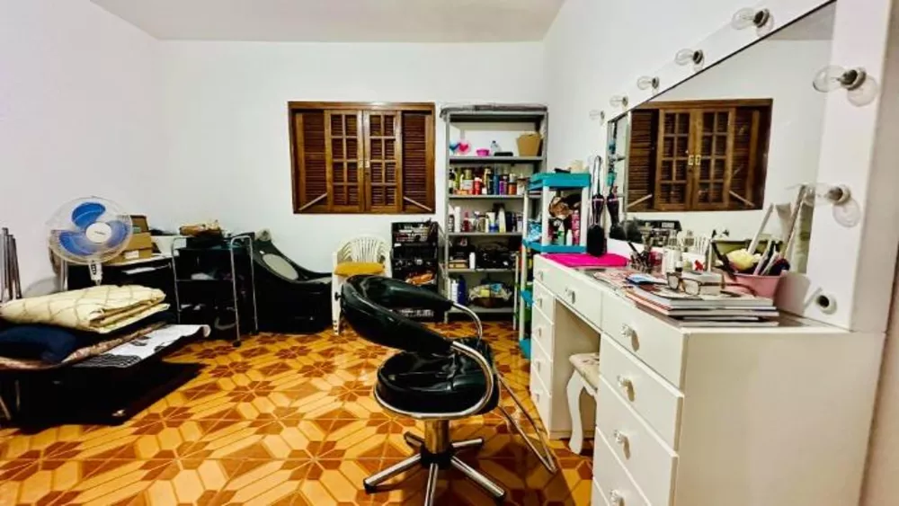 Casa à venda com 2 quartos, 150m² - Foto 8