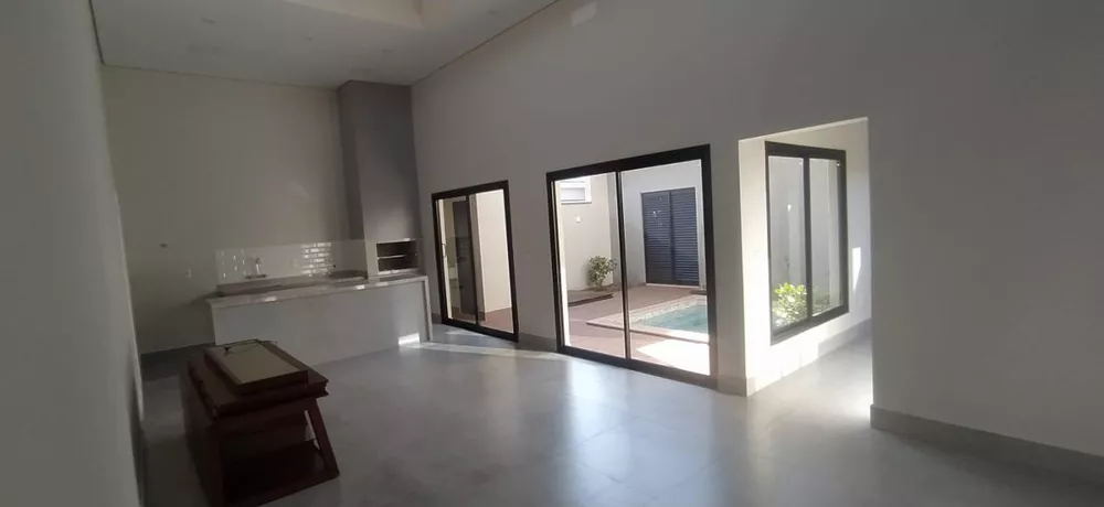 Casa de Condomínio à venda com 3 quartos, 250m² - Foto 6